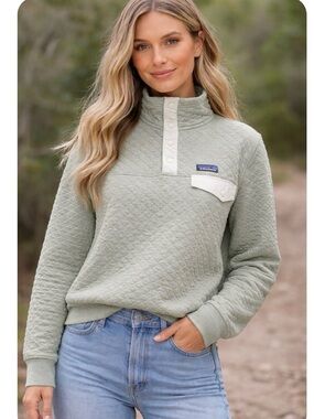 Patagonia Quilted Snap-T Pullover in Sage Green with Cream Trim